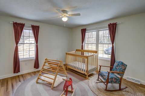 Tiny photo for 150 Terrapin Station Lane, Monroe, VA 24574 (MLS # 363555)