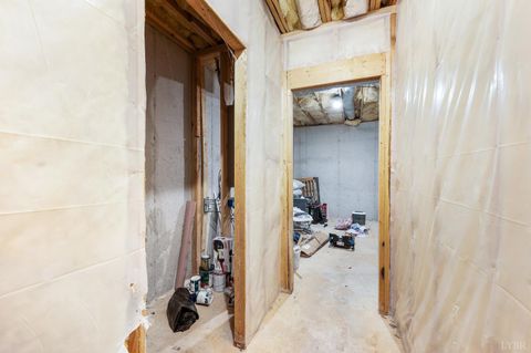 Tiny photo for 3008 Hill St #306, Lynchburg, VA 24501 (MLS # 362678)