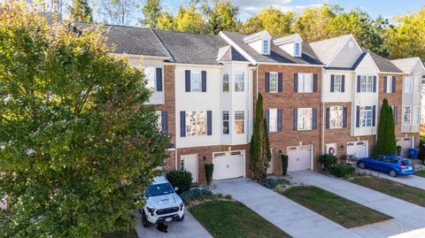 Tiny photo for 3008 Hill St #306, Lynchburg, VA 24501 (MLS # 362678)
