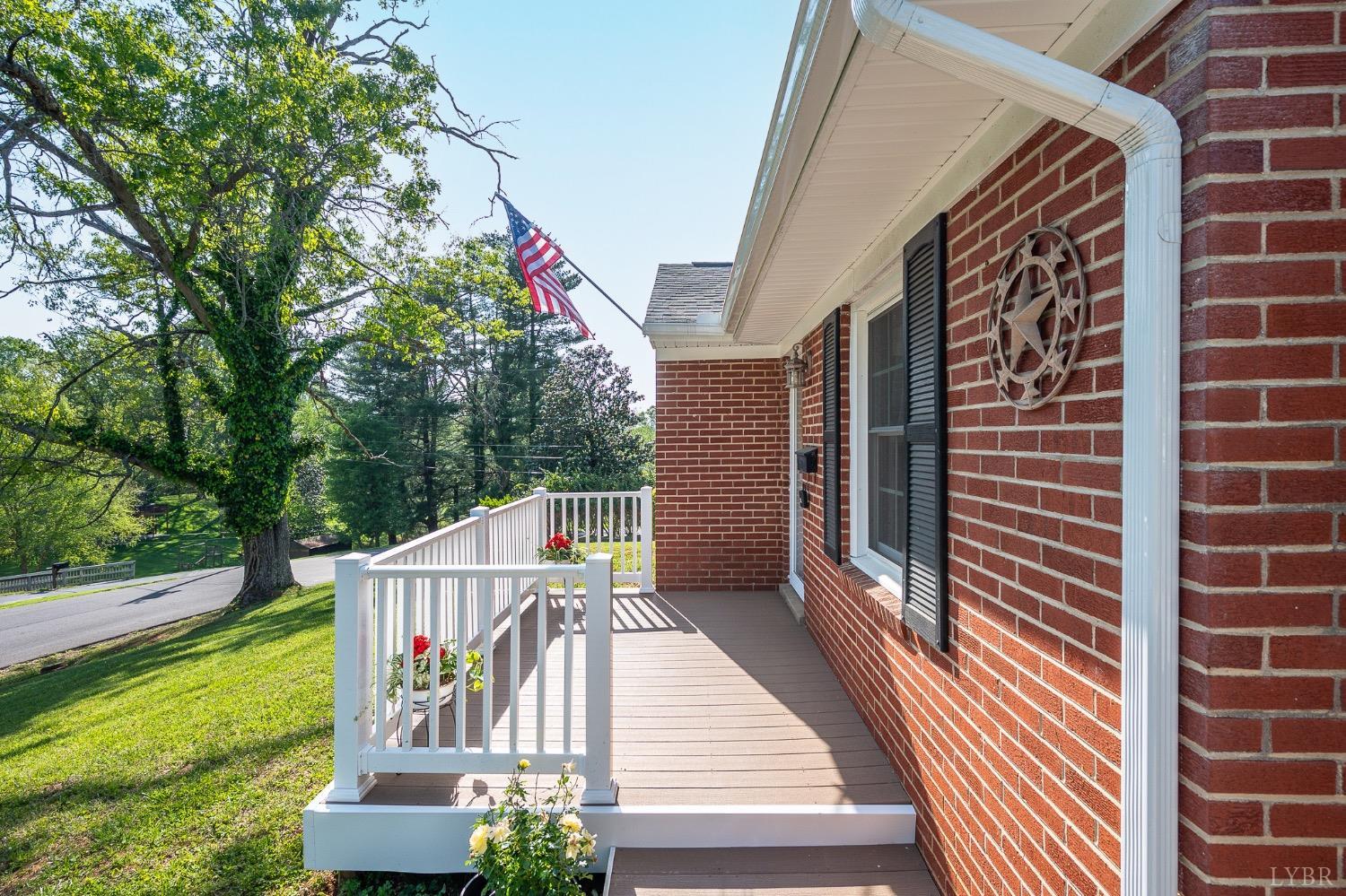 1235 Ashland Circle, Bedford, Virginia image 4