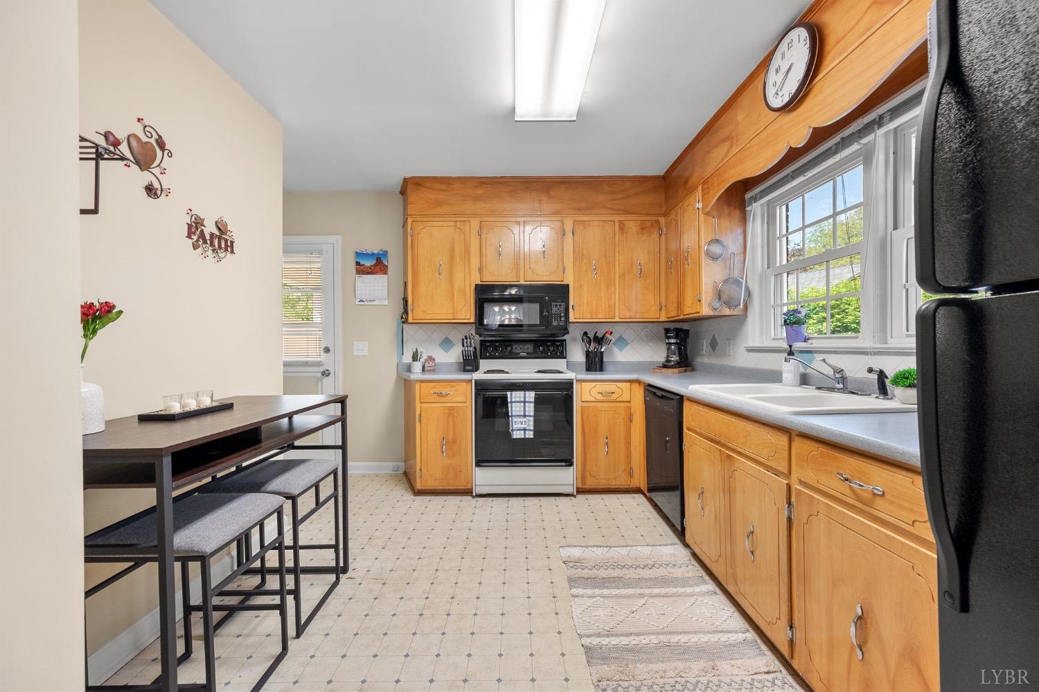 1235 Ashland Circle, Bedford, Virginia image 14