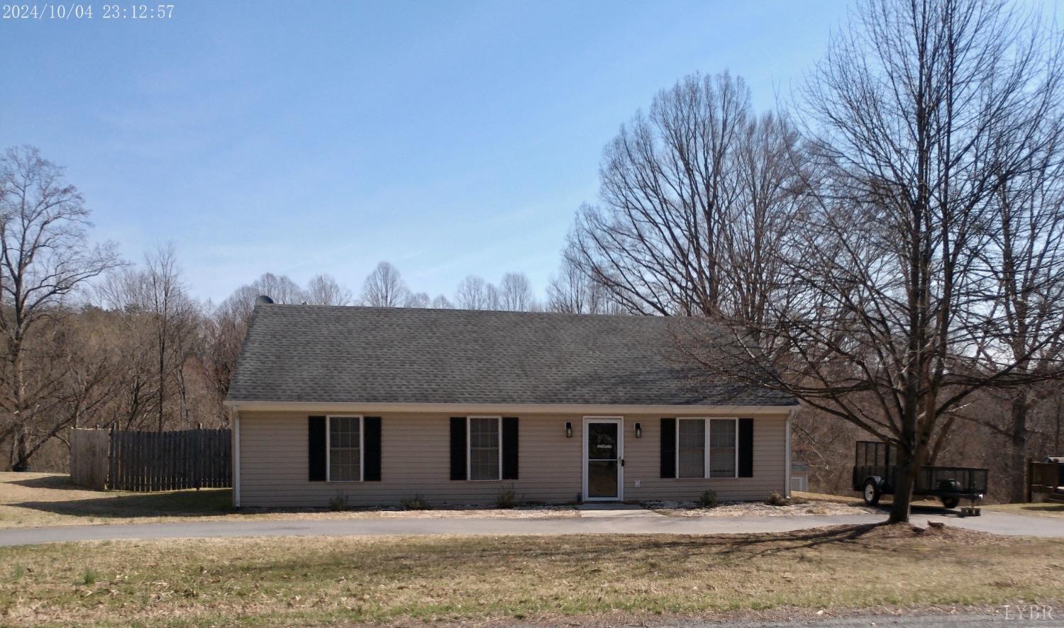 305 Lakeview Drive, Madison Heights, Virginia image 1