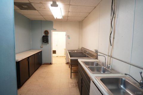 Tiny photo for 1601 12th street St, Lynchburg, VA 24501 (MLS # 359243)