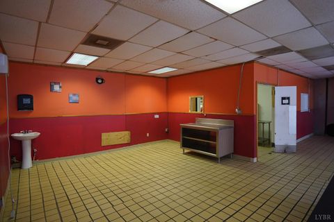 Tiny photo for 1601 12th street St, Lynchburg, VA 24501 (MLS # 359243)