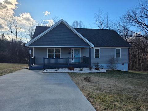 Tiny photo for 424 Patrick Street, Lynchburg, VA 24501 (MLS # 363953)