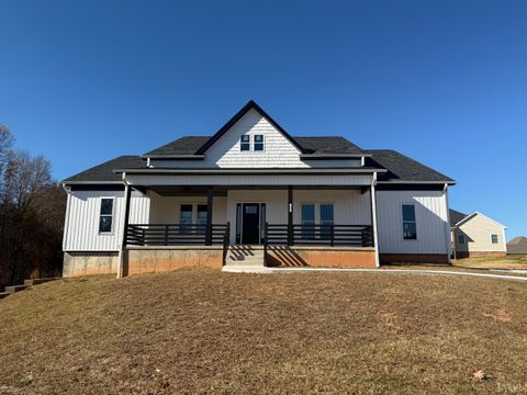 Homes For Sale - 102 Birch<br/> Danville, VA 24540