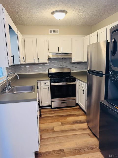 Tiny photo for 3501 Fort Avenue #14, Lynchburg, VA 24501 (MLS # 365213)