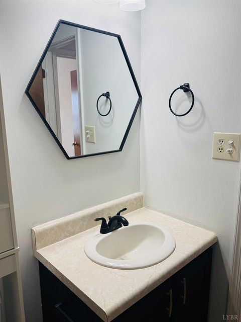 Tiny photo for 3501 Fort Avenue #14, Lynchburg, VA 24501 (MLS # 365213)
