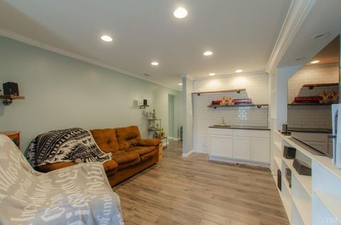 Tiny photo for 133 Bennett Dr Dr, Lynchburg, VA 24501 (MLS # 365357)