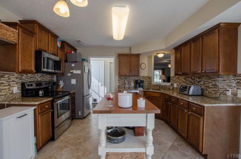 Tiny photo for 133 Bennett Dr Dr, Lynchburg, VA 24501 (MLS # 365357)