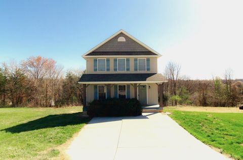 Tiny photo for 133 Bennett Dr Dr, Lynchburg, VA 24501 (MLS # 365357)