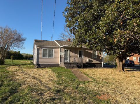 Tiny photo for 127 Campbell Street, Madison Heights, VA 24572 (MLS # 365634)