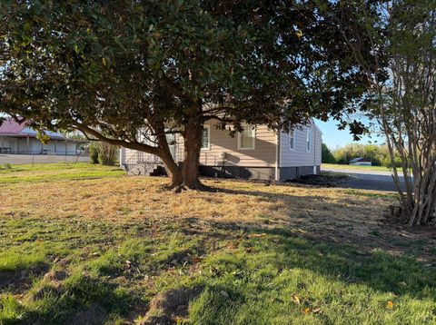 Tiny photo for 127 Campbell Street, Madison Heights, VA 24572 (MLS # 365634)