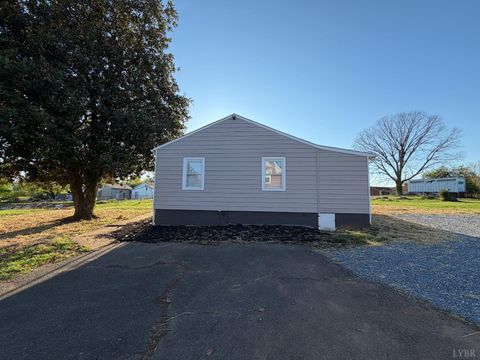 Tiny photo for 127 Campbell Street, Madison Heights, VA 24572 (MLS # 365634)
