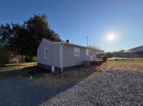 Tiny photo for 127 Campbell Street, Madison Heights, VA 24572 (MLS # 365634)