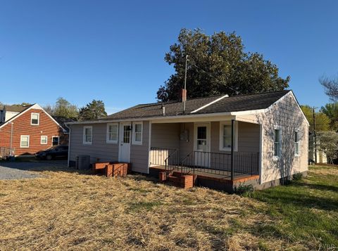 Tiny photo for 127 Campbell Street, Madison Heights, VA 24572 (MLS # 365634)