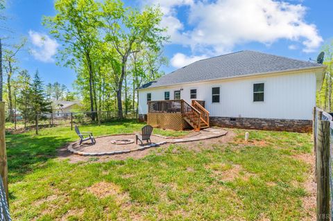 Tiny photo for 11317 Leesville Rd Rd, Evington, VA 24550 (MLS # 365821)