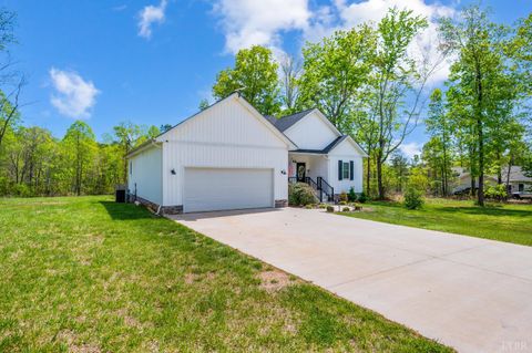 Tiny photo for 11317 Leesville Rd Rd, Evington, VA 24550 (MLS # 365821)