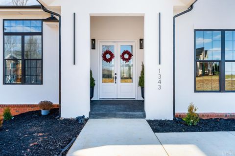 Tiny photo for 1343 Smartview Lane, Forest, VA 24551 (MLS # 364191)