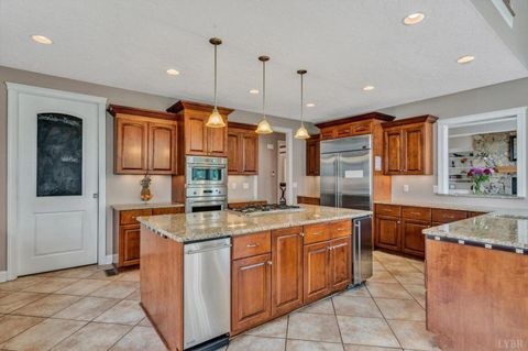 Tiny photo for 803 Compass Cove Circle, Moneta, VA 24121 (MLS # 362871)