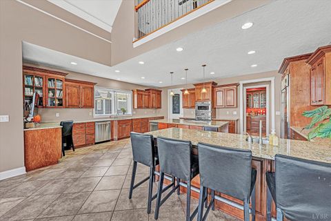 Tiny photo for 803 Compass Cove Circle, Moneta, VA 24121 (MLS # 362871)