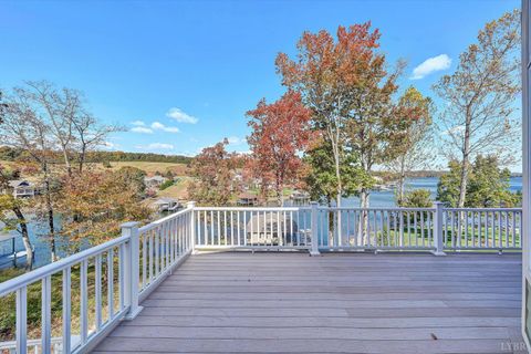 Tiny photo for 803 Compass Cove Circle, Moneta, VA 24121 (MLS # 362871)