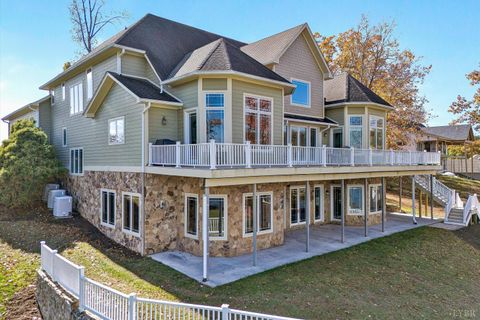 Tiny photo for 803 Compass Cove Circle, Moneta, VA 24121 (MLS # 362871)