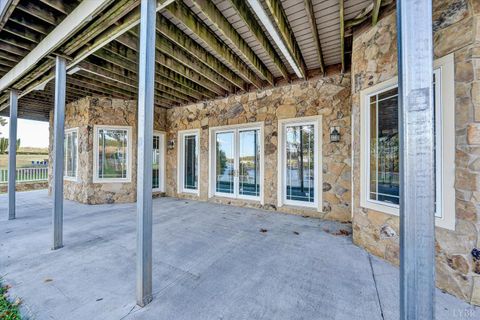 Tiny photo for 803 Compass Cove Circle, Moneta, VA 24121 (MLS # 362871)