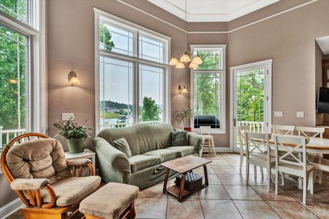 Tiny photo for 803 Compass Cove Circle, Moneta, VA 24121 (MLS # 362871)