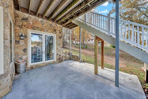 Tiny photo for 803 Compass Cove Circle, Moneta, VA 24121 (MLS # 362871)