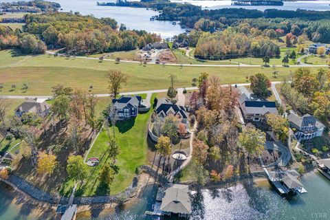 Tiny photo for 803 Compass Cove Circle, Moneta, VA 24121 (MLS # 362871)