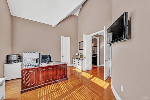 Tiny photo for 803 Compass Cove Circle, Moneta, VA 24121 (MLS # 362871)