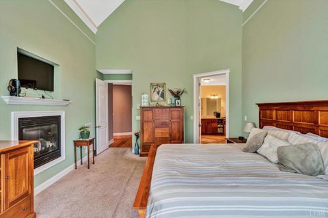 Tiny photo for 803 Compass Cove Circle, Moneta, VA 24121 (MLS # 362871)