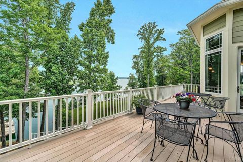 Tiny photo for 803 Compass Cove Circle, Moneta, VA 24121 (MLS # 362871)