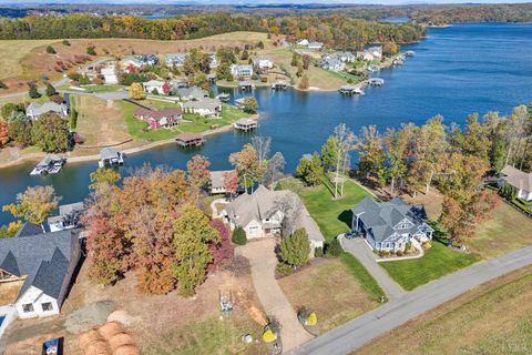 Tiny photo for 803 Compass Cove Circle, Moneta, VA 24121 (MLS # 362871)