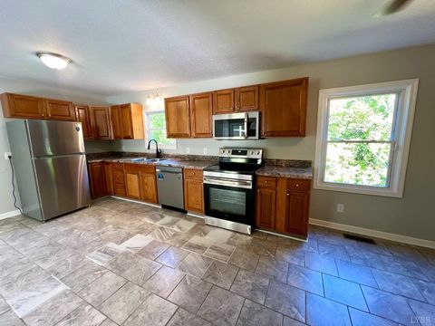 Tiny photo for 207 VES Road, Lynchburg, VA 24503 (MLS # 361870)