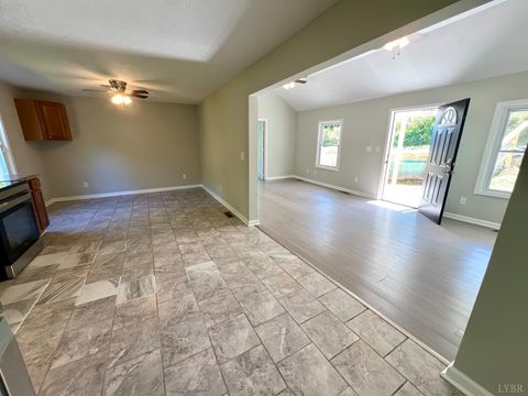Tiny photo for 207 VES Road, Lynchburg, VA 24503 (MLS # 361870)