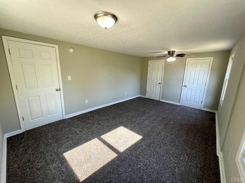 Tiny photo for 207 VES Road, Lynchburg, VA 24503 (MLS # 361870)