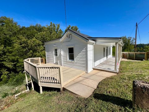 Tiny photo for 207 VES Road, Lynchburg, VA 24503 (MLS # 361870)