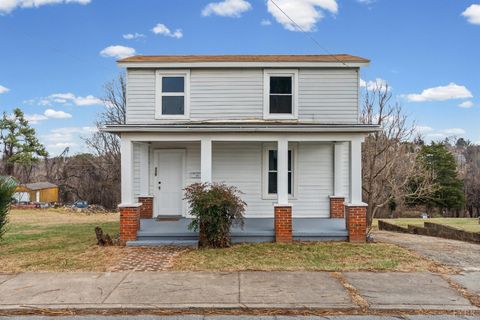 Photo of 105 Chambers Street, Lynchburg, VA 24501 (MLS # 363685)