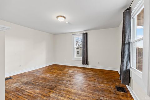 Tiny photo for 105 Chambers Street, Lynchburg, VA 24501 (MLS # 363685)