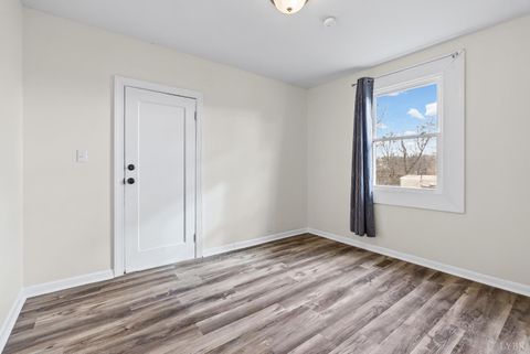 Tiny photo for 105 Chambers Street, Lynchburg, VA 24501 (MLS # 363685)