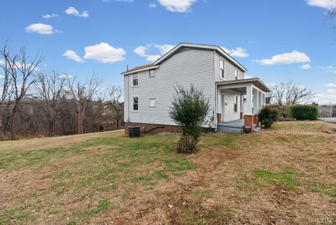 Tiny photo for 105 Chambers Street, Lynchburg, VA 24501 (MLS # 363685)