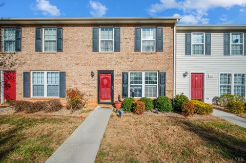 Photo of 1202 Blue Ridge View Circle, Forest, VA 24551 (MLS # 363694)