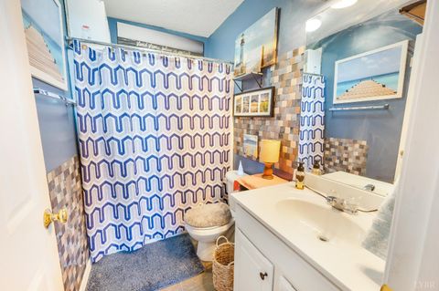 Tiny photo for 1202 Blue Ridge View Circle, Forest, VA 24551 (MLS # 363694)