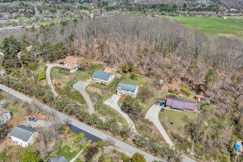Tiny photo for 385 Tanglewood Drive, Christiansburg, VA 24073 (MLS # 365497)