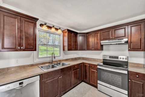 Tiny photo for 385 Tanglewood Drive, Christiansburg, VA 24073 (MLS # 365497)