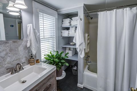 Tiny photo for 3292 Payneton Road, Chatham, VA 24531 (MLS # 363151)