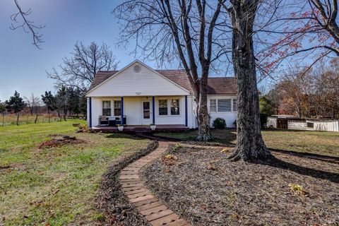 Photo of 3292 Payneton Road, Chatham, VA 24531 (MLS # 363151)