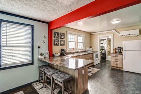 Tiny photo for 3292 Payneton Road, Chatham, VA 24531 (MLS # 363151)